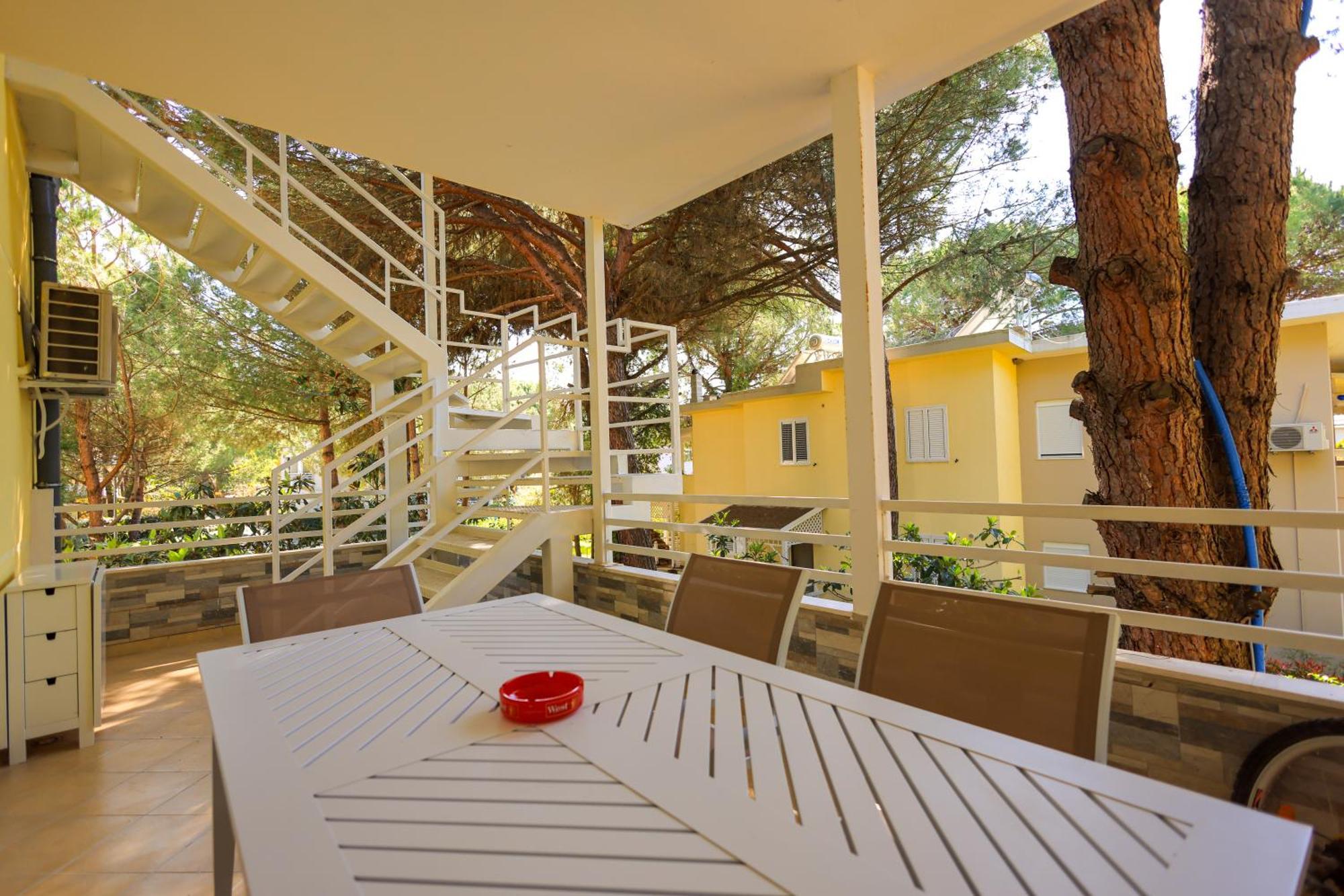 Grandstay Villa Perla Resort Dıraç Dış mekan fotoğraf